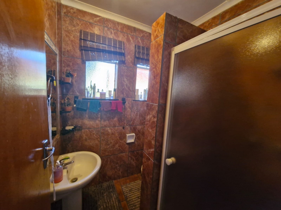 4 Bedroom Property for Sale in Kathu Northern Cape